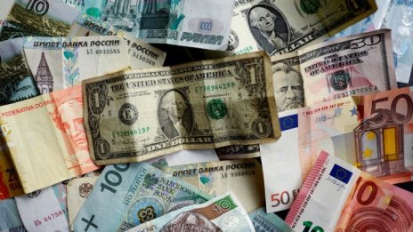 Икономиката на САЩ се нуждае от значителни фискални стимули
