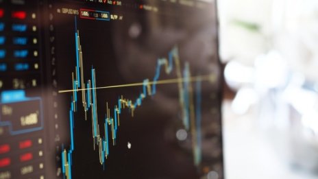 Dow Jones прехвърли за първи път прага от 23 хил. пункта