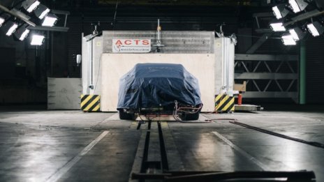 Работата по автомобила на Apple продължава?