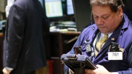 За пореден ден Dow Jones изгуби близо 100 пункта