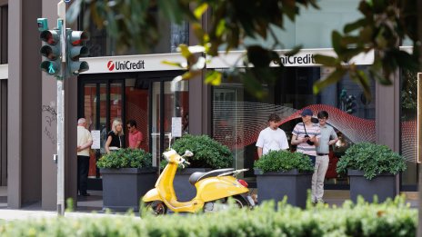 Италия защитава пред ЕС правото си да ограничи опита на UniCredit да придобие Banco BPM