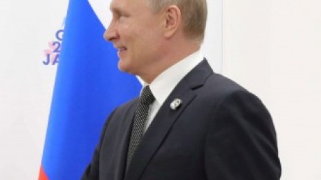 Русия и Саудитска Арабия удължават съкращенията на петролния добив до 9 месеца