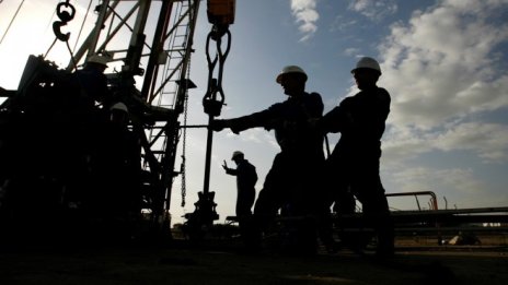 Ирак събра оферти за разработване на петролни и газови находища