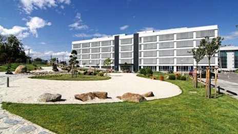 "ФНИБ" АДСИЦ отдаде още 9,5% от офис сграда "Камбаните"