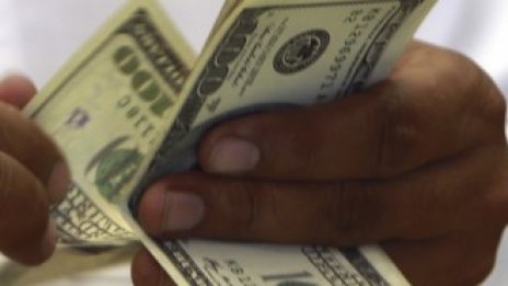 Светът все още обожава зелените пари