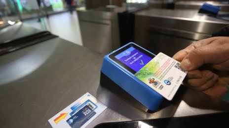 Предлагат връщане на месечната карта за една линия за наземен транспорт в София*