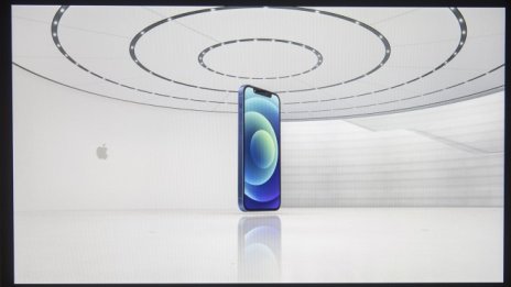Предварителните поръчки на iPhone 12 в първия им ден надминаха тези на iPhone 11