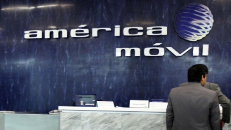 Tримесечната печалба на Amеrica Mоvil се срина с над 4 пъти