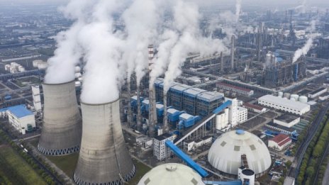 Испански кредитор продава „зелени“ високорискови облигации за 1 млрд. евро