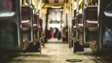 С 45% са спаднали пътниците в сухопътния транспорт за една година