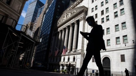 Dow започва сесията с надежда да заличи загубените позиции през годината*