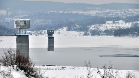 Комплексните и значими язовири са наполовина пълни