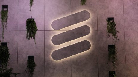 Ericsson и Apple най-сетне сключиха примирие по патентния си спор