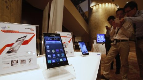 Пазарът на смартфони с ръст от над 50% за второто тримесечие