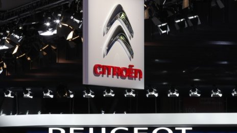 Правителството на Алжир иска акции от PSA Peugeot-Citroen