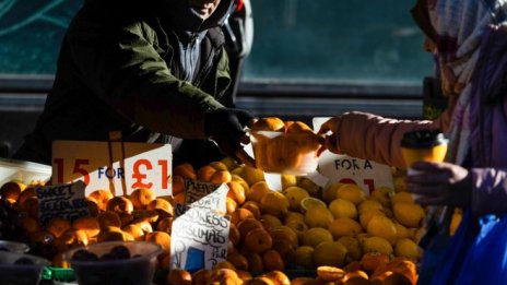 Инфлацията във Великобритания достигна 30-годишен връх