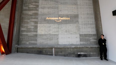 Amazon отваря временен бутик за мода в Лондон
