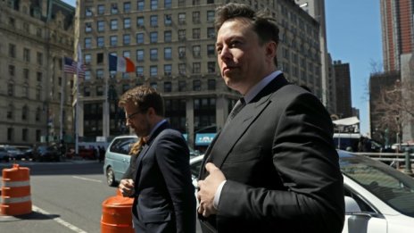 Илон Мъск: Tesla ще фалира до 10 месеца, ако не се съкратят съществено разходите