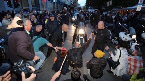 Връщането на Пеевски като депутат нажежи протеста в София