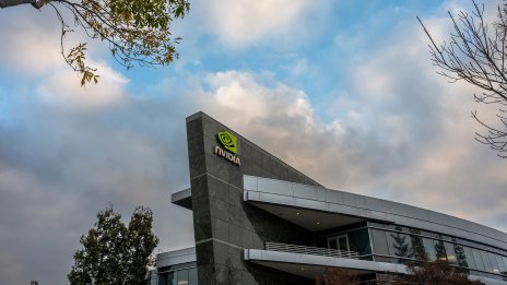 Nvidia ще произвежда суперкомпютри с изкуствен интелект изцяло в САЩ