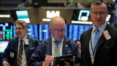 Решението на Фед дръпна надолу индексите на Wall Street