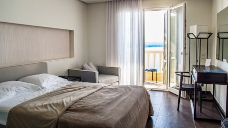 Началото на лятото даде силен тласък на приходите на българските хотелиери