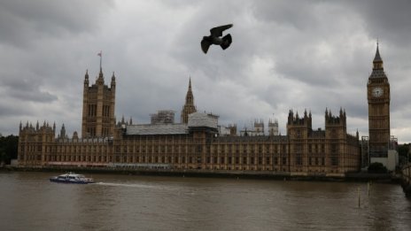 Три фракции спорят в кабинета на Мей за преходния период при Brexit