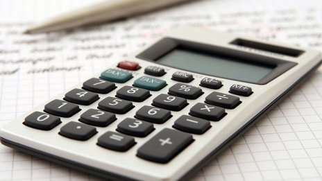 Средният осигурителен доход се понижи и през юни