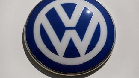 VW и BMW влагат 1 млрд. евро в заводи за батерии