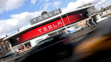 Инвеститорите се опариха от късите продажби на акции на Tesla