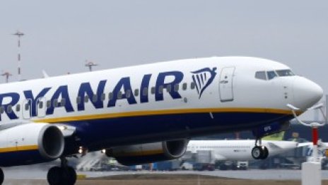 Ryanair съкращава полети и работни места заради забавени доставки от Boeing