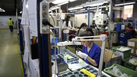 Икономиката расте с 3,7% през третото тримесечие