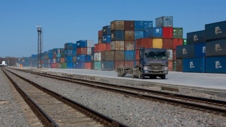 Търговският дефицит на България расте с близо 75% към май на годишна база