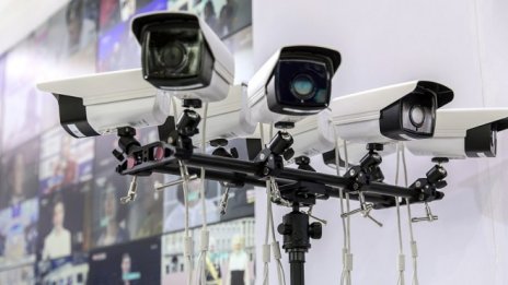 Когато технологичните гиганти постигнат мир с Големия брат