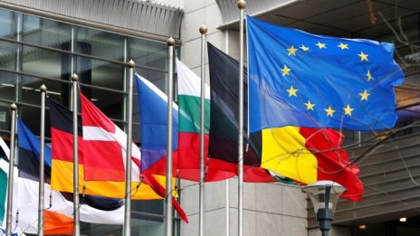 Европейският парламент отново настоя за мерки относно визите на българи за САЩ