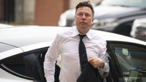 Продажбата на акции на Мъск отразява обичайна практика сред милиардерите