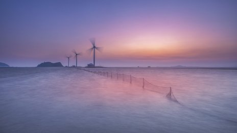 Възможно ли е изграждането на ветрогенератори в българските води на Черно море