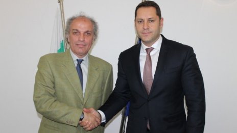 България получи покана за членство в Световната организация на свободните зони