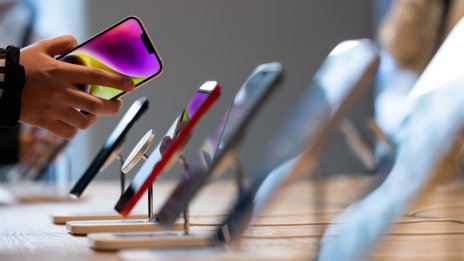 Кой е най-продаваният смартфон за първата половина на 2023 г.?