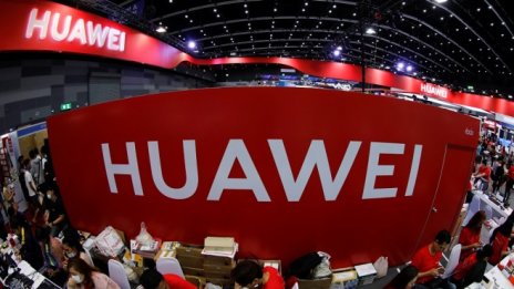 Някои големи компании ограничават контактите на служителите си с Huawei