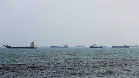 Задава се недостиг на корабно гориво заради войните в Украйна и Близкия изток