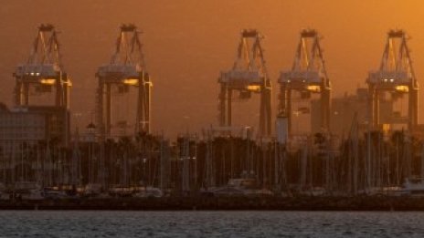 Търговският дефицит на САЩ през май е вторият по големина в историята