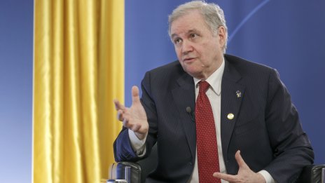 Виско от ЕЦБ: Поевтиняването на енергията трябва да помогне за укротяване на инфлацията