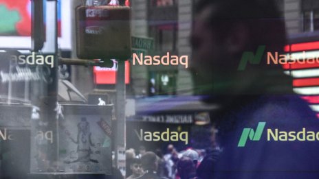Системна грешка засегна хиляди сделки на борсата Nasdaq