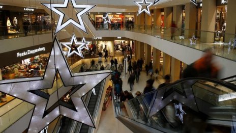 Търговците на дребно с оптимистични данни за февруари