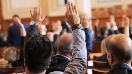 Каква е новата конфигурация между партиите за властта?