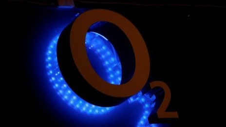 Telefonica обмисля IPO на британското си звено O2