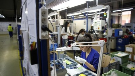 Работодателите възнамеряват да засилят наемането на служители до юни