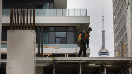 Стотици хиляди са напуснали най-големите канадски градове в търсене на по-достъпен дом