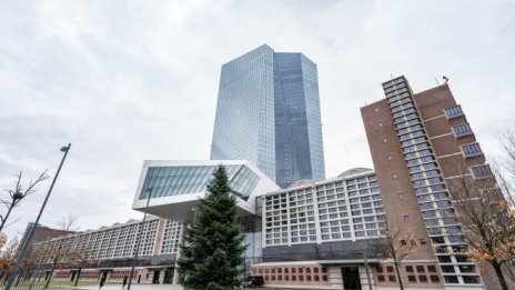 ЕЦБ може и трябва да направи още, за да помогне на Европа